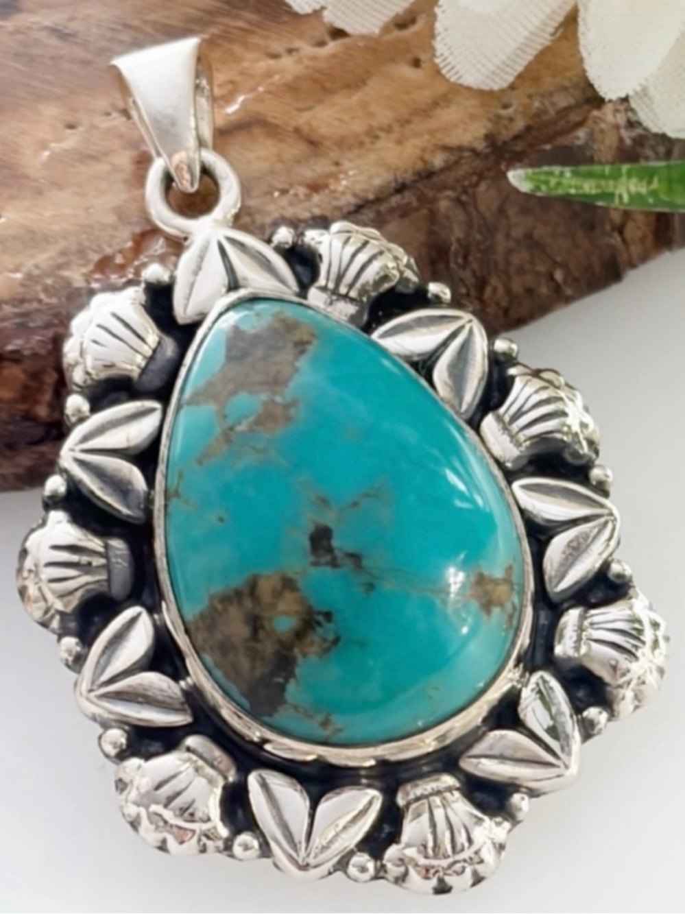 Sterling Silver 925 Genuine Kingman Turquoise Pendant Southwest Navajo Style